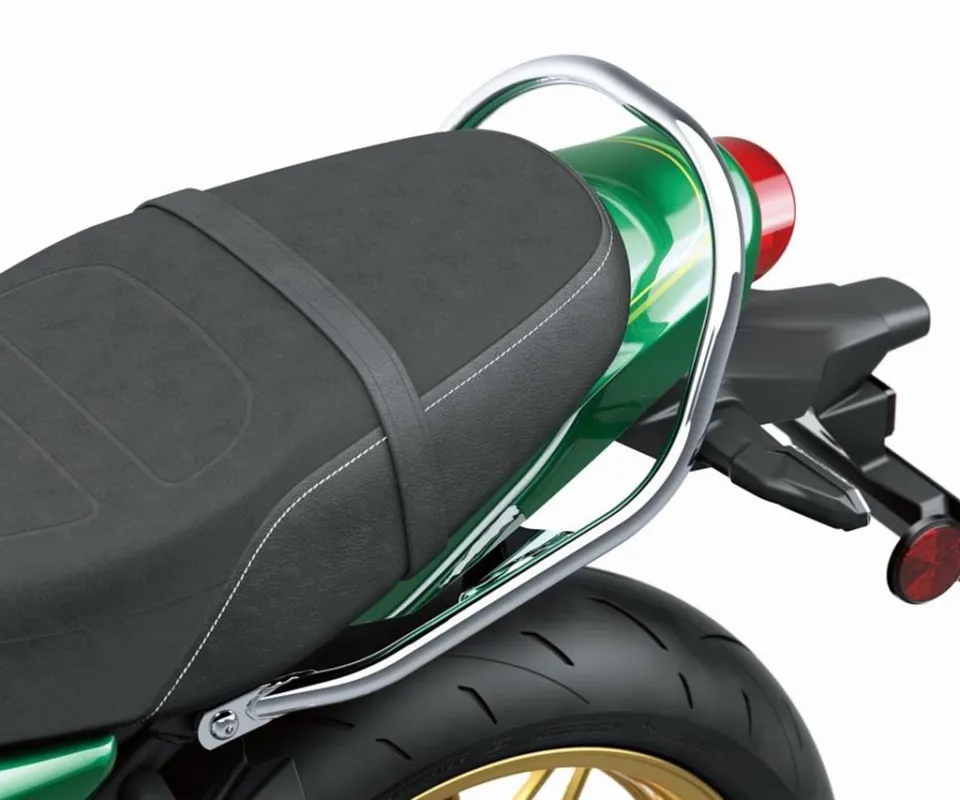 Bezpečná Platba Chromované držadlo spolujezdce Kawasaki pro Z650 RS
